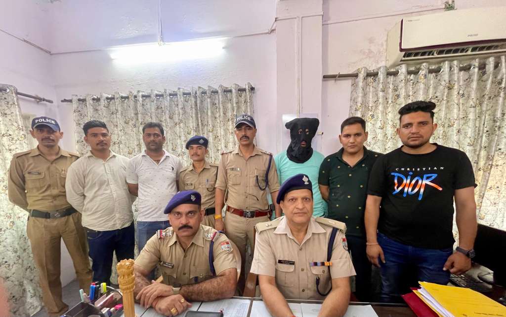 चंपावत से एक किलो से अधिक चरस लेकर रुद्रपुर पहुंच गया तस्कर, पुलिस ने किया गिरफ्तार